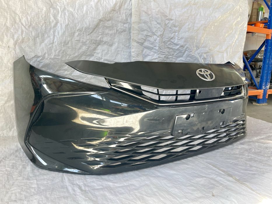 Передний бампер на Camry 80 Камри 80