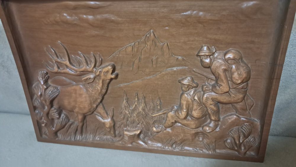 Tablou sculptat in lemn