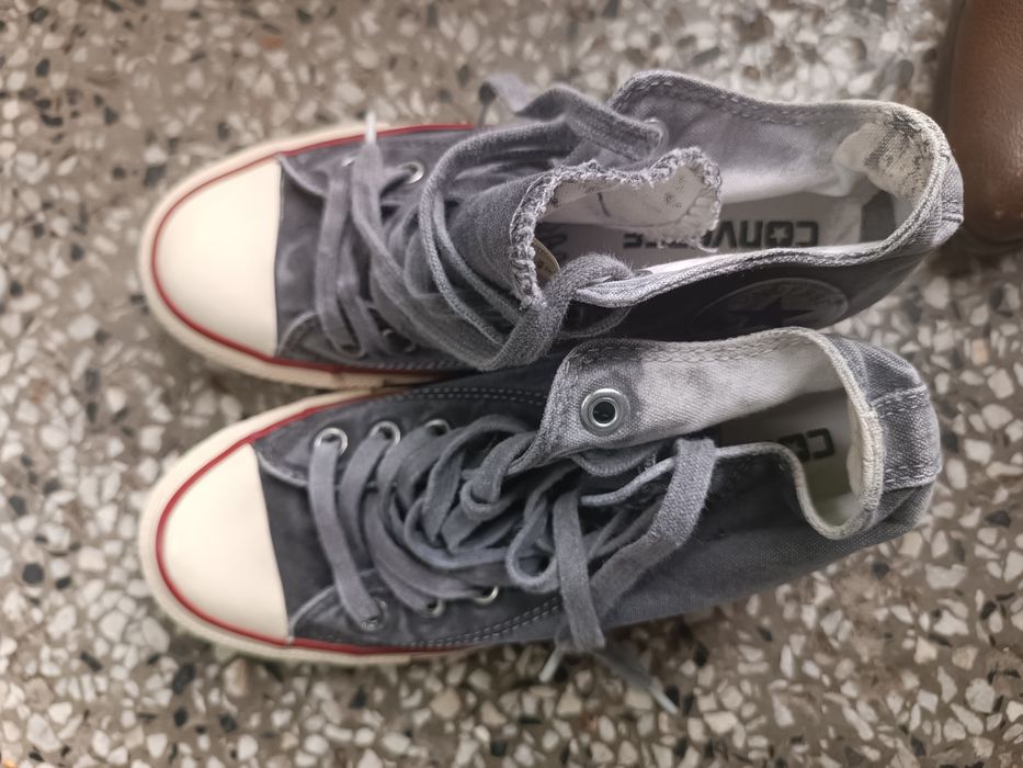 Кецове converse на платформа