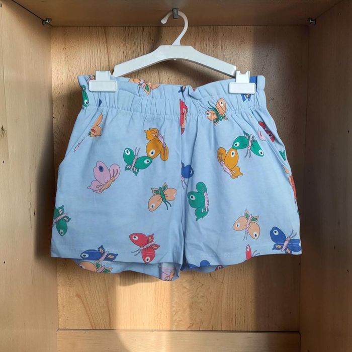 Новые шорты H&M на девочку разные