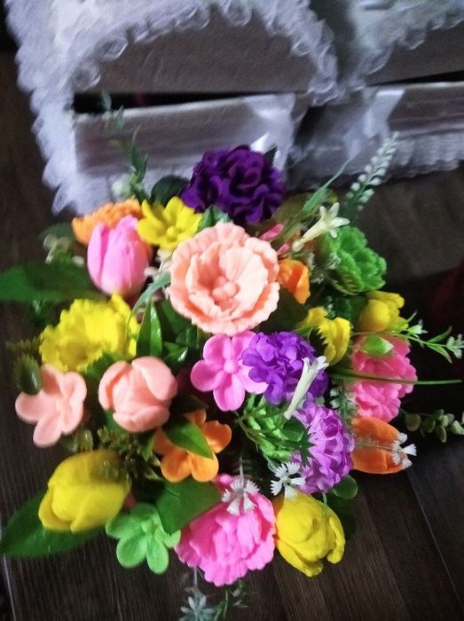 Sovun gullar ajoyib sovg'a