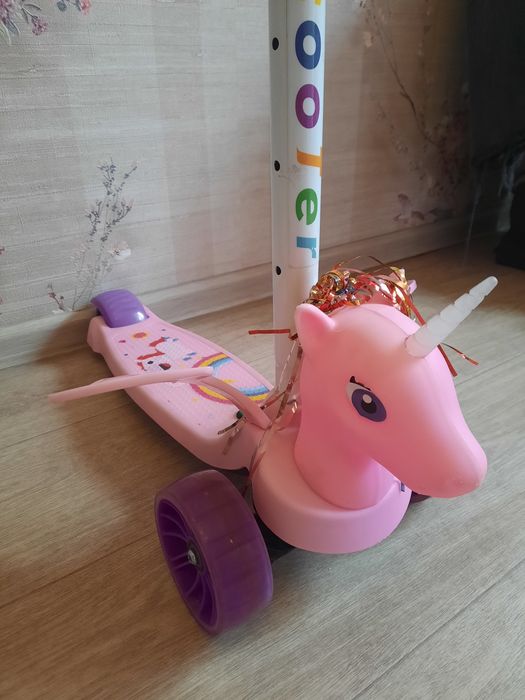 Самокат Единорог музыкальный