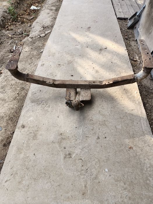 Фаркоп  екі штук бар