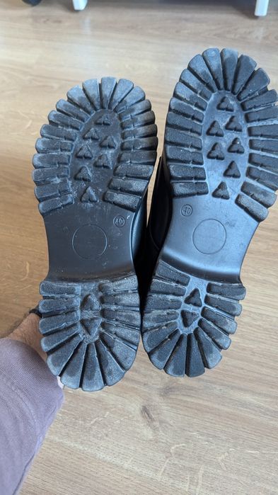 Продам чёрные лоферы женские