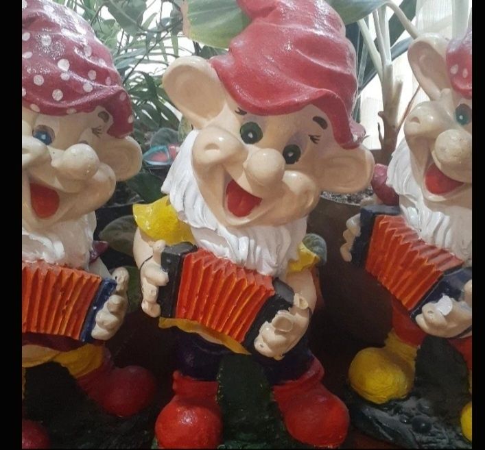 Садовые фигуры ручной работы