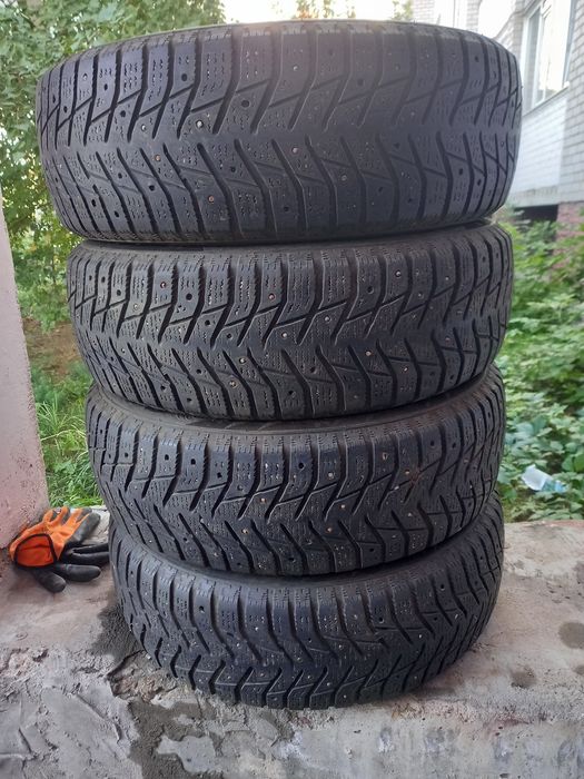 Продам покрышки зимние