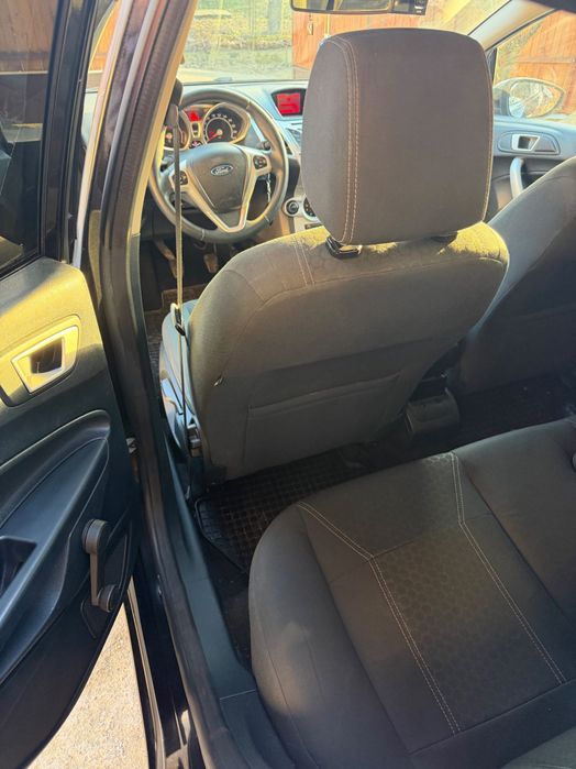 FORD FIESTA eco 2012 luna a 9-a