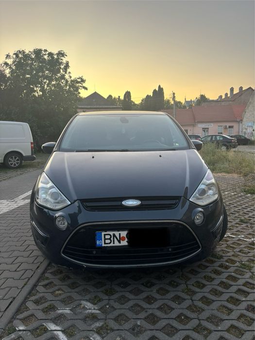 Ford S Max 2.0 TDCI automat, facelift 2012, cutie schimbată, sau Schimb cu masina mica