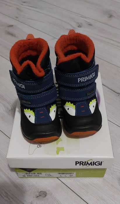 Ghetute Primigi marime 20