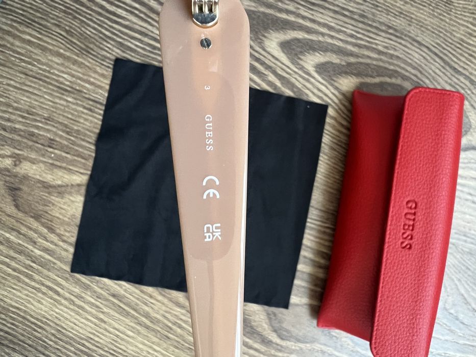 Слънчеви очила Guess Calvin Karl Armani