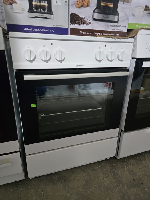 Готварска печка със стъклокерамика Горене/Gorenje 71 литра