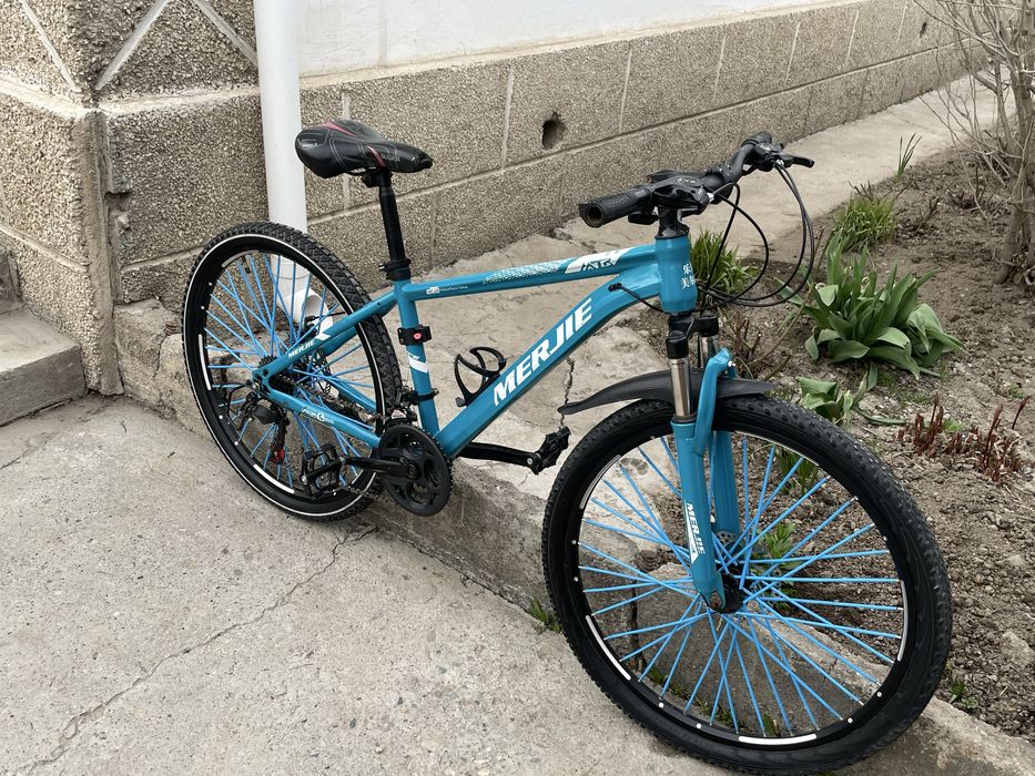 Велосипед в хорошем состояние