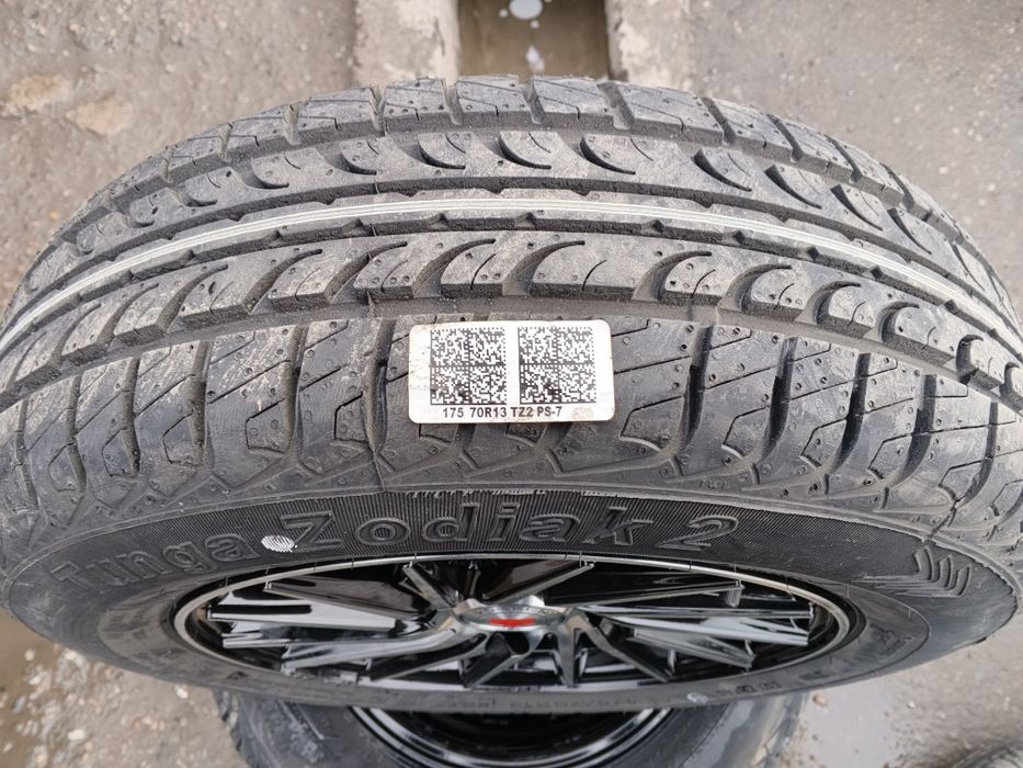 13 balon diska damas labo