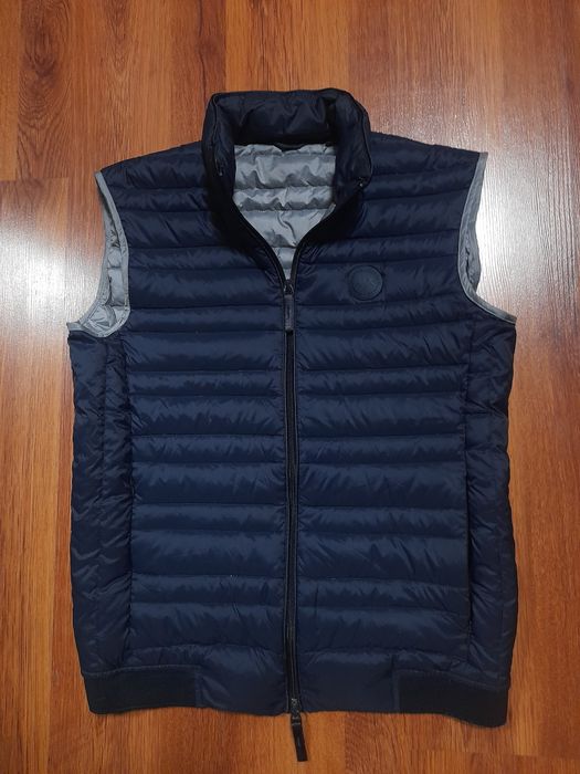 ARMANI мъжки елек S размер.