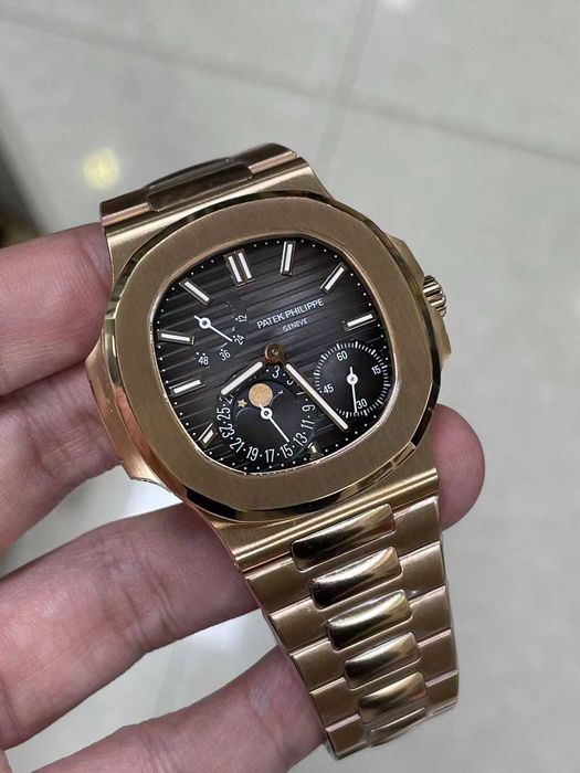 patek philippe nautilus power rsserve