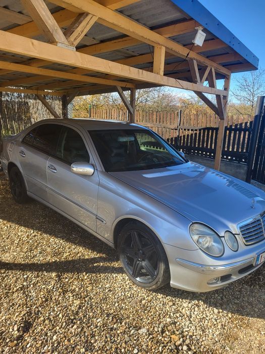 De vânzare Mercedes E220