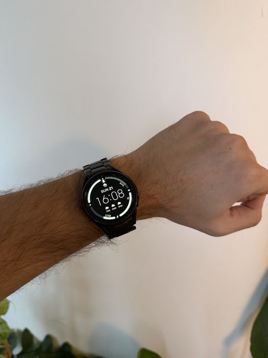 Samsung Galaxy Watch6 Classic, 43mm, BT, Negru