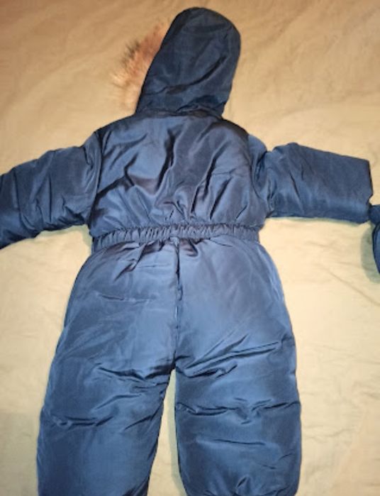 Продам зимний комбинезон.