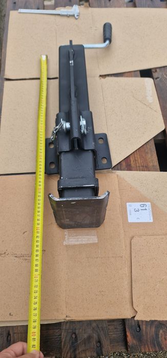 Picior sprijin remorca 7 tone pret 750 lei se poate trimite prin curie