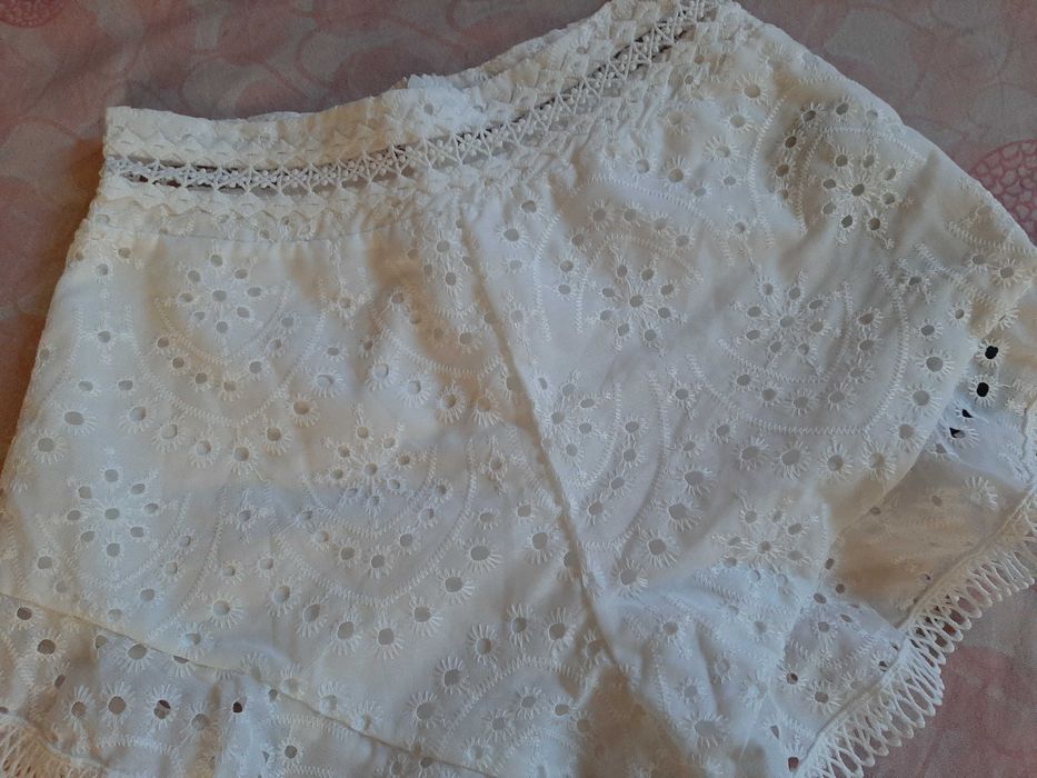 Pantaloni scurti de vara