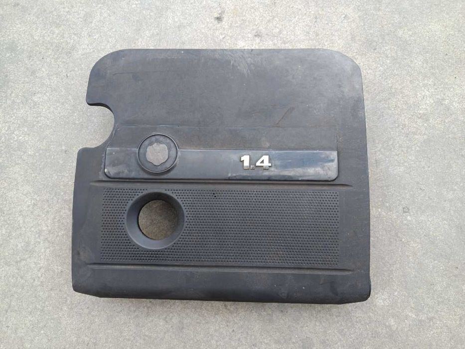 Capac motor VW Golf 4 cod 036 129 607