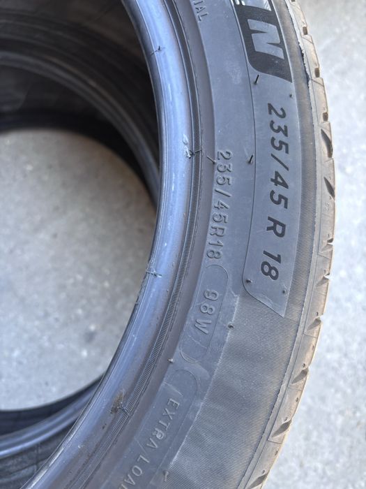 235/45/18 Michelin 2 бр 2023
