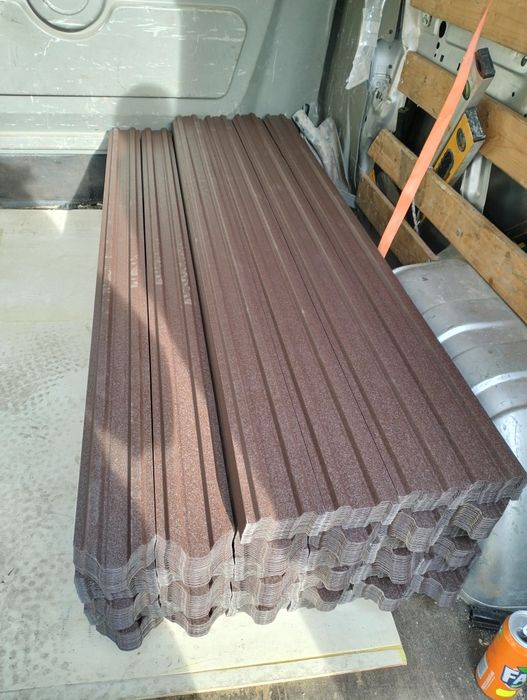 Vând șipcă metalica de gard