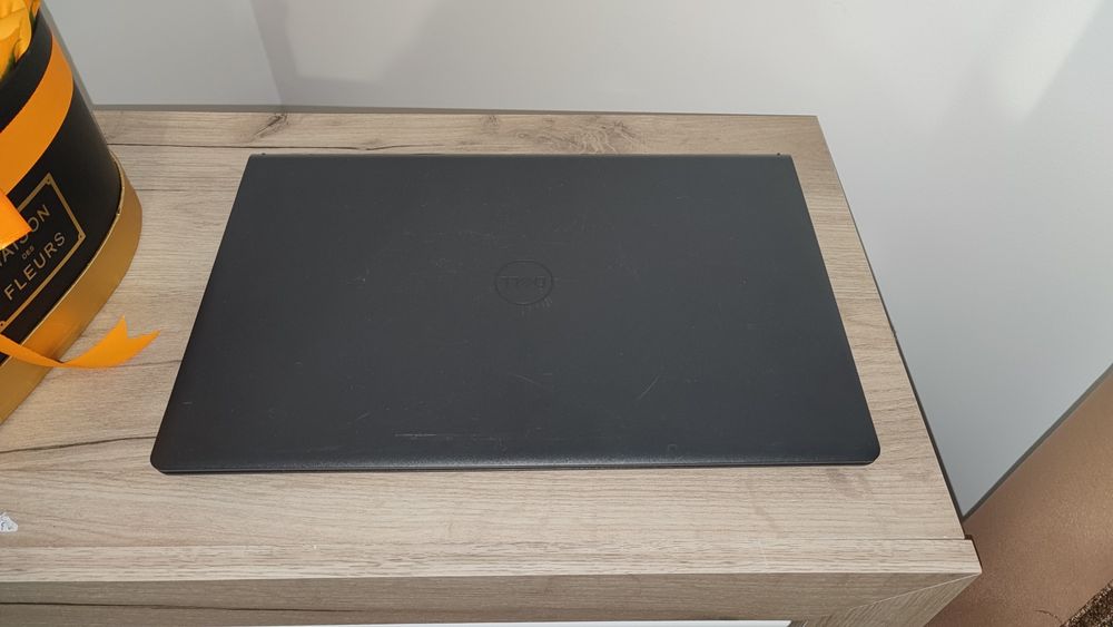 Dell Inspiron ( i3 gen11, 8 Gb ddr4, ssd NVMe 256 gb, baterie 4 ore)