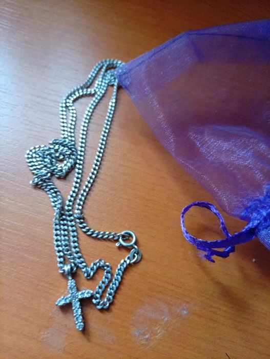 Vând lănțișor argint damă