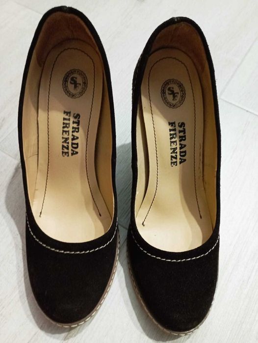 Vand pantofi dama