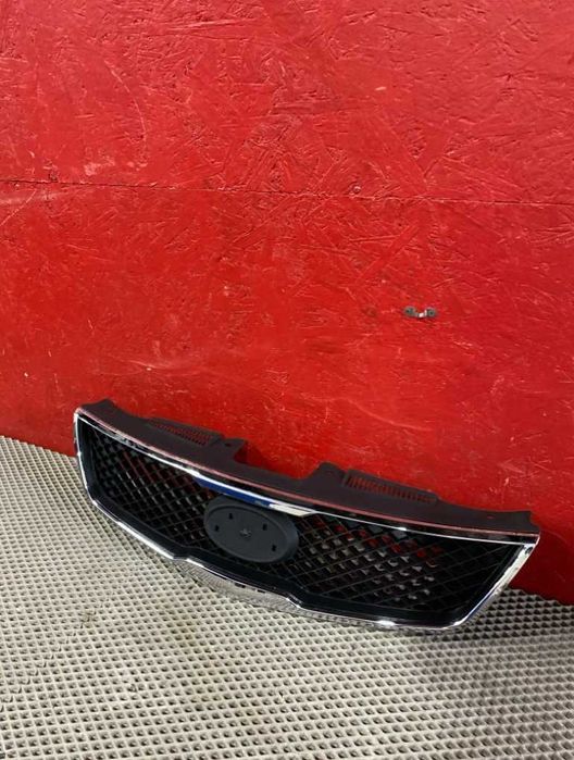 Решетка радиатора Kia Cerato 2009–2011 Jorden