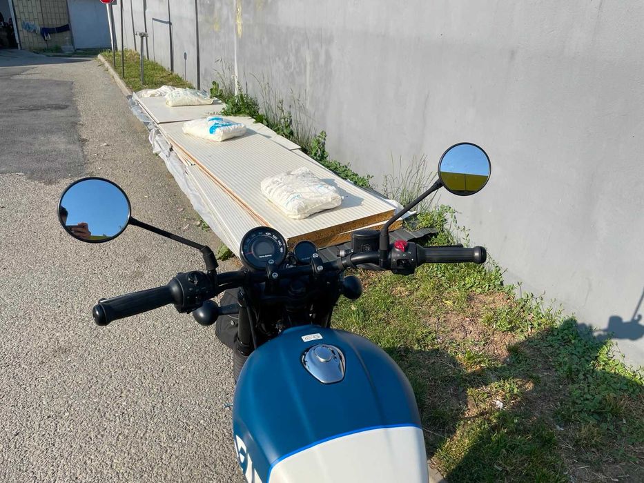 Motocicleta Royal Enfield Hunter 350