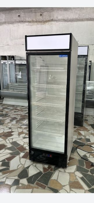 Холодильник Витринный рабочая Доставка есть