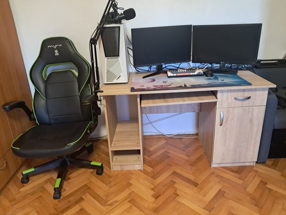 Vând Birou + scaun confortabil