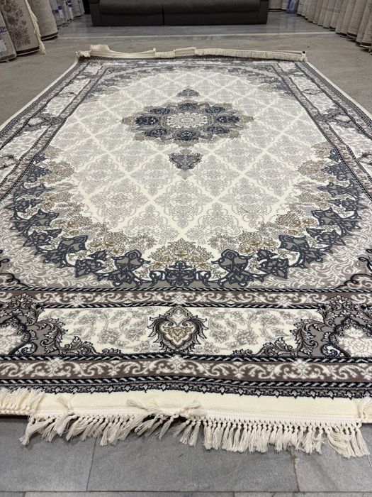 Samarqand Sag gilamlari sotiladi