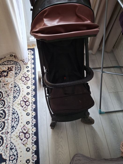 Коляска прогулочная