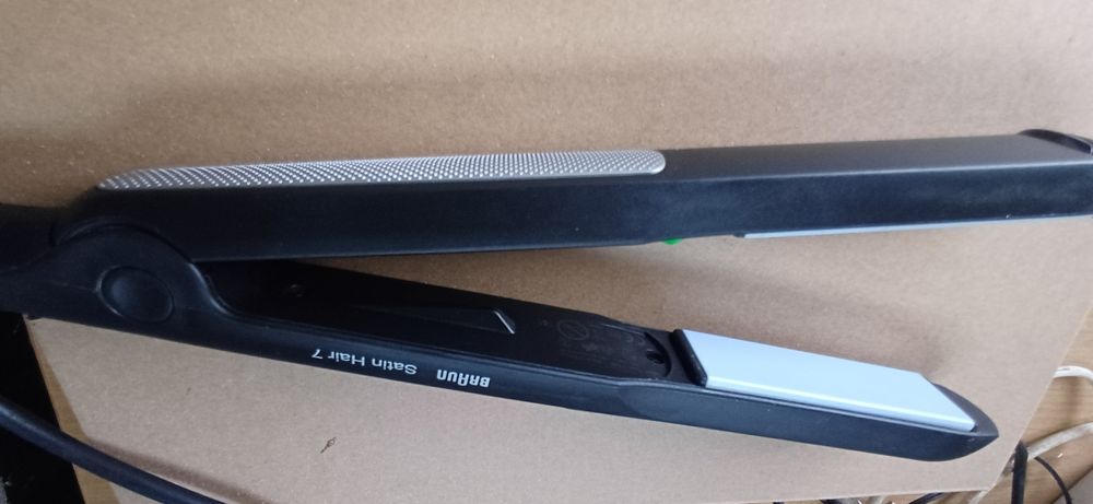 Placa de indreptat parul Satin Hair ST710, Braun, Tehnologie IONTEC, P
