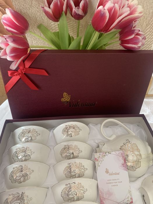 Продам сервиз чайный