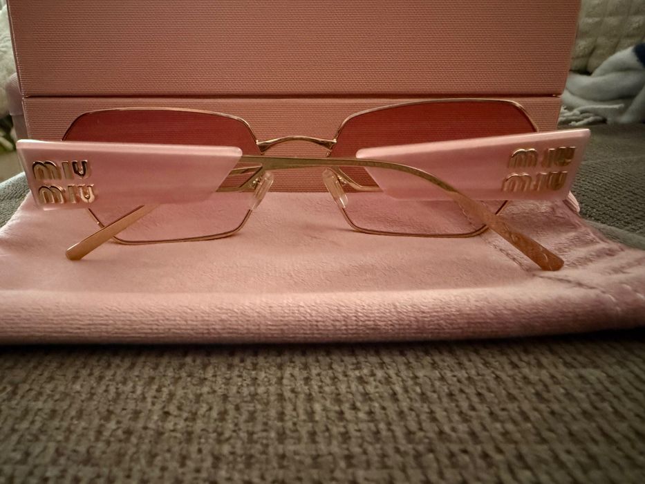 Слънчеви очила Miu Miu