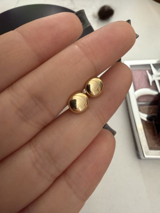 Продам золотые серьги