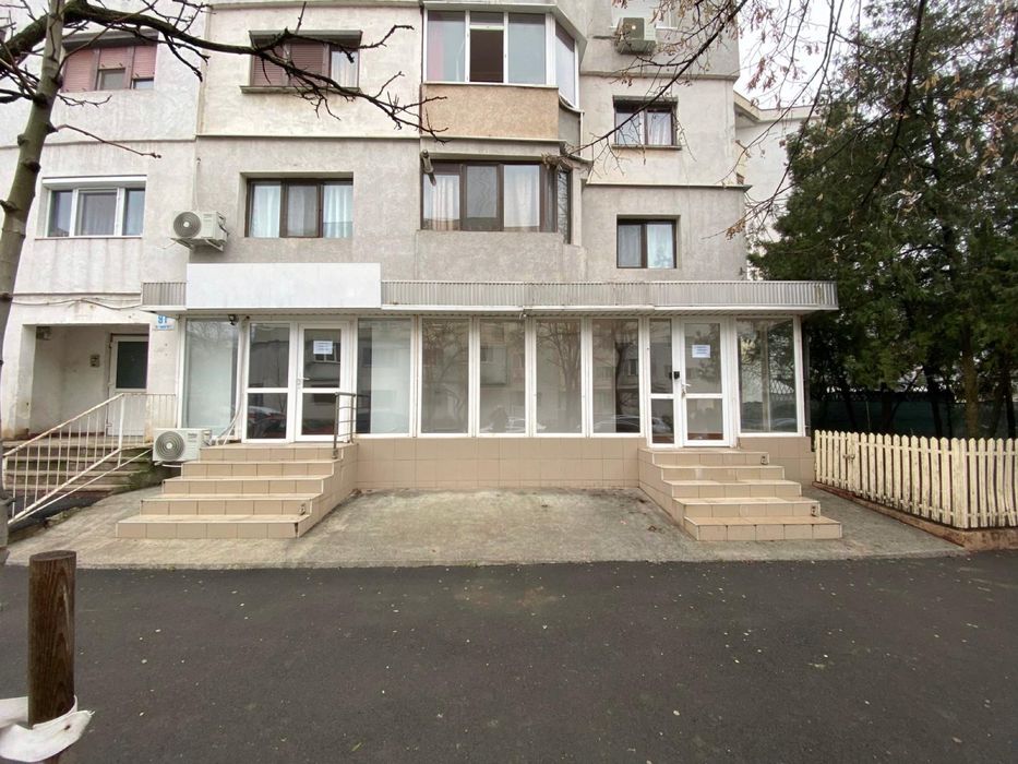 De Vânzare/De Închiriat Spatiu Comercial Zona Siret