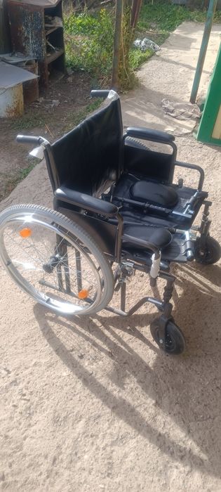 Инвалидная коляска