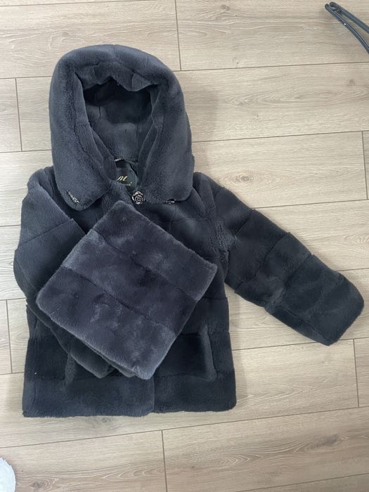 Продам шубу из натурального меха