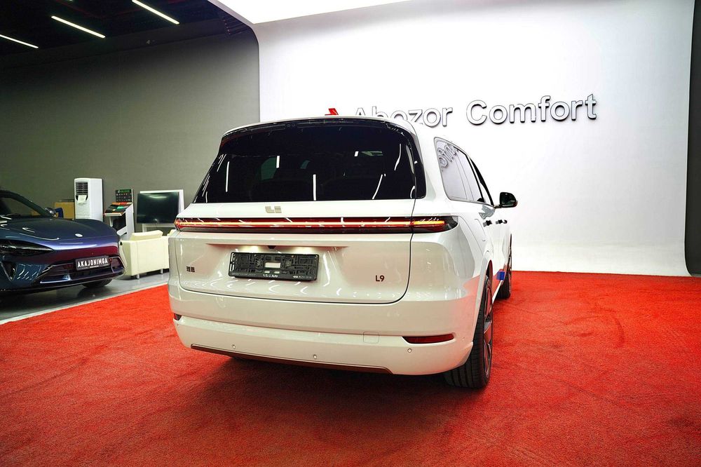 Lixiang L9 Ultra (Белый) 2025