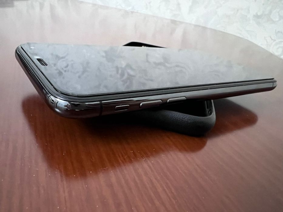 Iphone X 64 гб 83% емкость аккумулятора