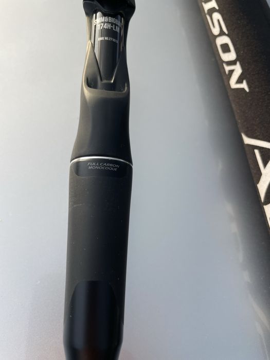 Vând Shimano Poison Adrena 174H-LM Swim & Big Bait (2,24 m / 14–56 g)
