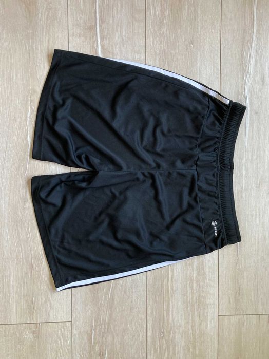 НОВИ Adidas TRAIN ESSENTIALS PIQUÉ 3-STRIPES мъжки къси панталони къс панталон шорти М