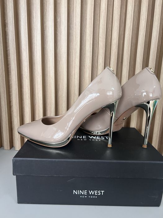 Обувски с висок ток Nine west