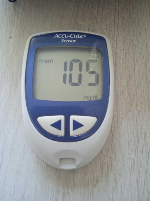 Продам Accu-chek Sensor...
