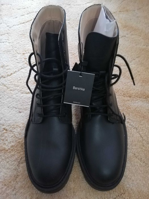 Нови Обувки Bershka №43